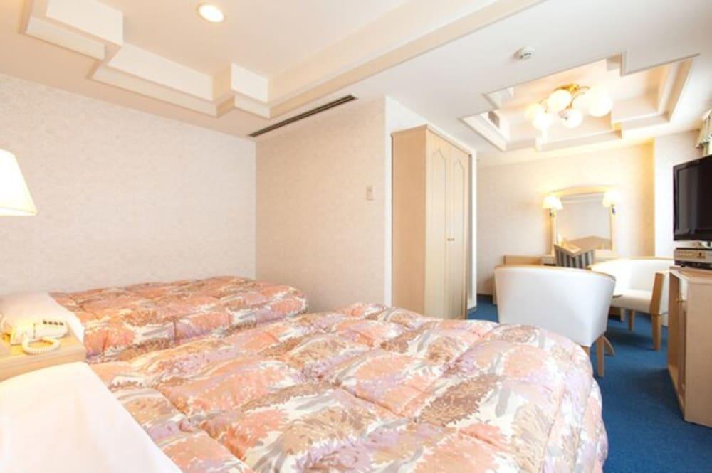 Airline Hotel Miyazaki Exterior photo